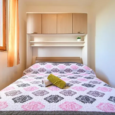 Appartamento With Terrace And Private Parking