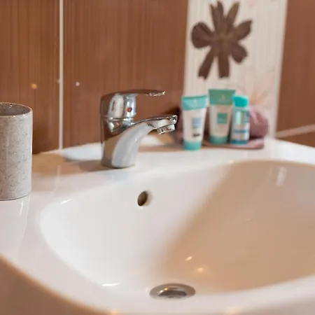 Apartament With Terrace And Private Parking Rasopasno