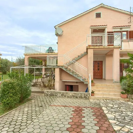 Apartment With Terrace And Private Parking