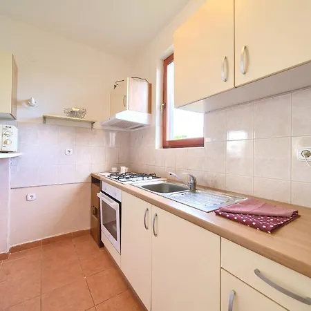 With Terrace And Private Parking * Rasopasno